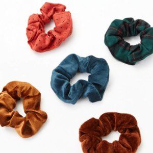 Bundle of 10 Scrunchies LA Hearts PacSun